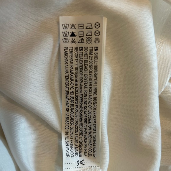 Forever 21 white lace crochet dress Size US S - Picture 6 of 6